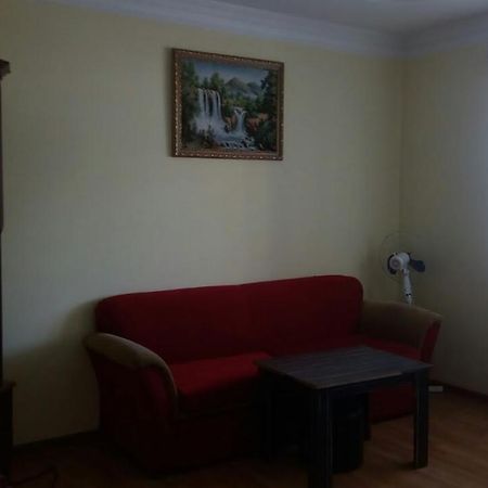 Guesthouse Gia Kobuleti Esterno foto