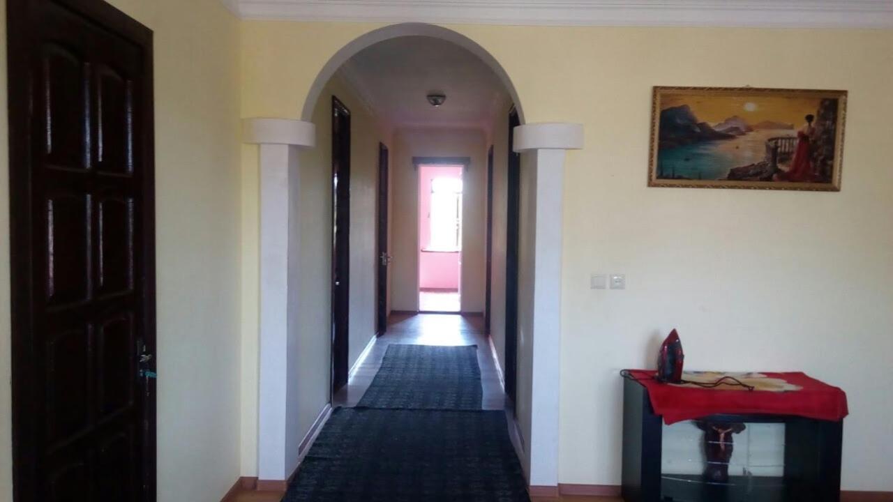 Guesthouse Gia Kobuleti Esterno foto